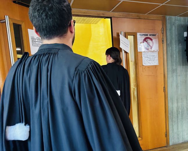 Les liaisons peuvent être compliquées entre avocats et personnes liées aux trafics.